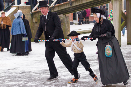 ������ ��������� ����������� ���������� � ����� ������� ����� �������