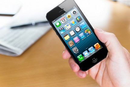 ���: Apple ��������� �� iPhone � ������� 16 ��