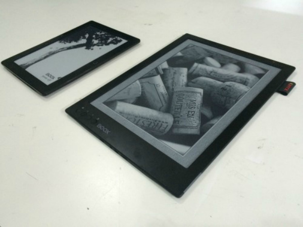 ����� ����������� ����� Onyx ������� 13,3-�������� �����