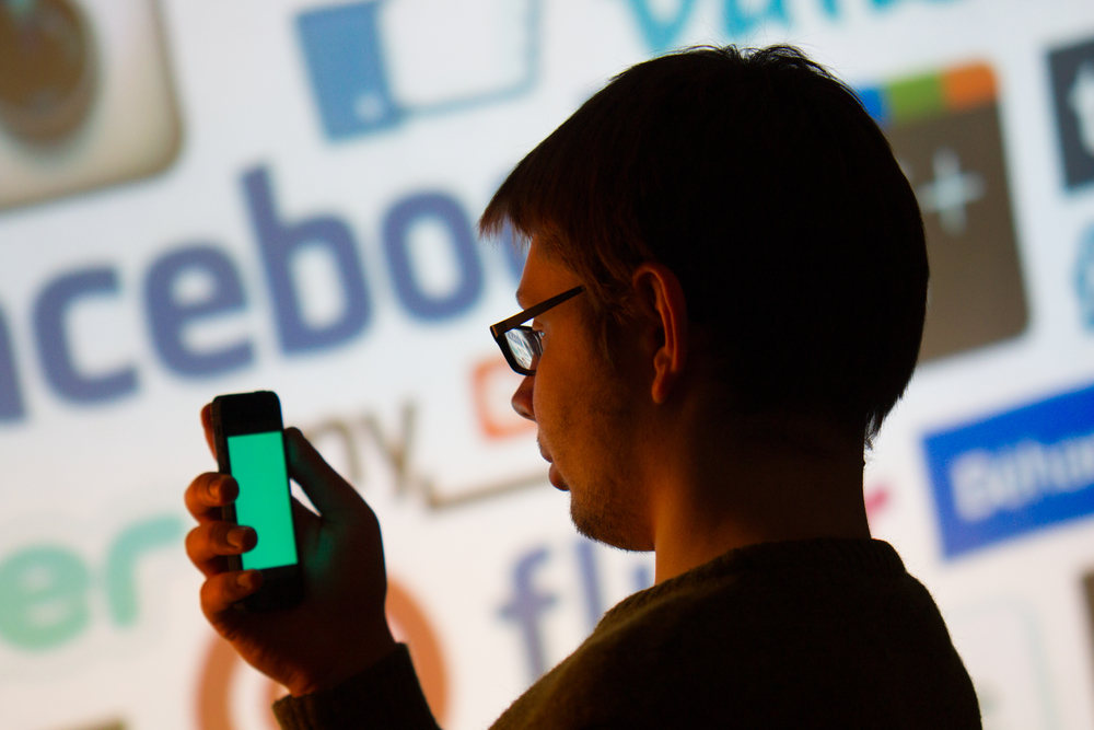 � Facebook �������� ����� ��������� Work Chat