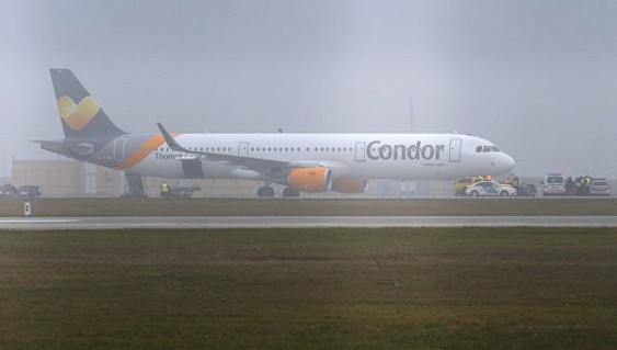 
Airbus ��������� ��������� ����������� A350 �� 400 ����
