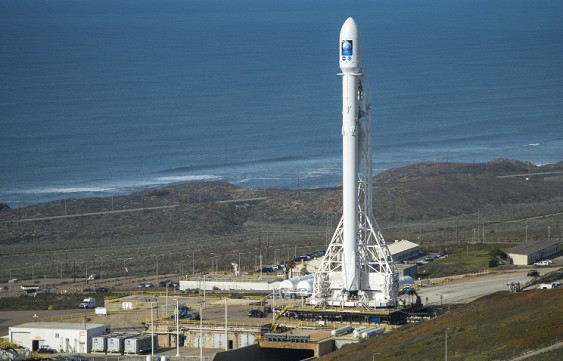 
SpaceX ������� ��������� Falcon 9 �� ��������� ����� �� �����
