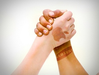 ���� �� ����������� ����������� Apple ����� Samsung